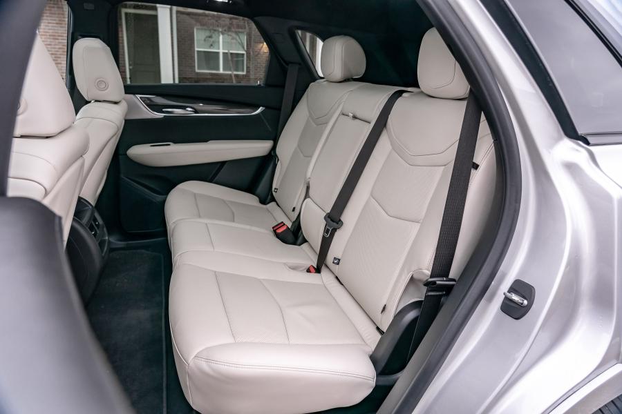 Интерьер Cadillac XT5 Sport 2019 года  (NA) (фото 41 из 42)
